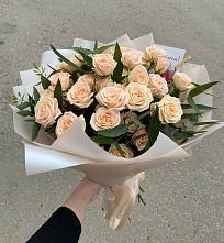 Букет Кремовые розы Латте в Лучинское