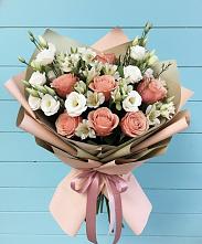 Букет цветов из:  Розы, Альстромерии и Лизиантусы в Лучинское