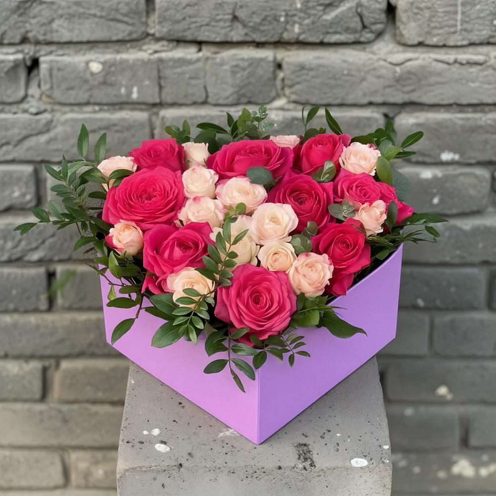 Цветочная композиция из Розы в коробке в Лучинское