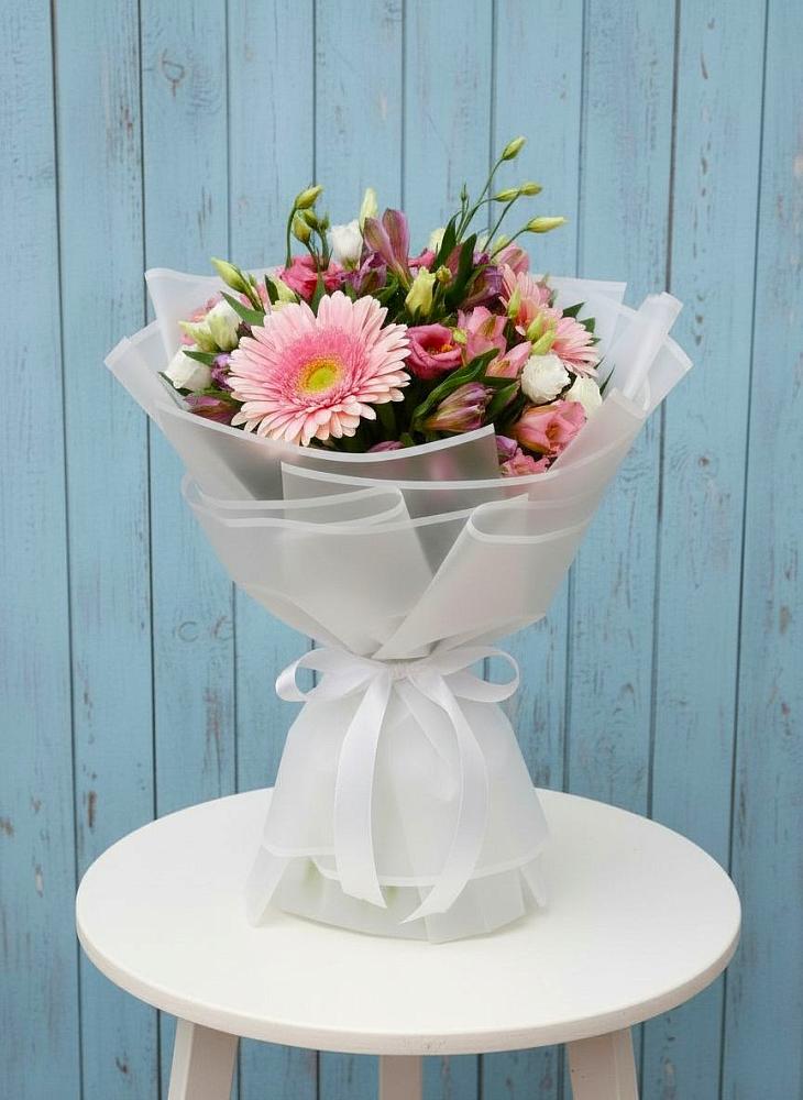 Букет цветов из: Герберы, Альстромерии и Лизиантусы в Лучинское