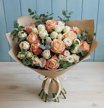 Букет цветов из:  Альстромерии и Розы в Лучинское